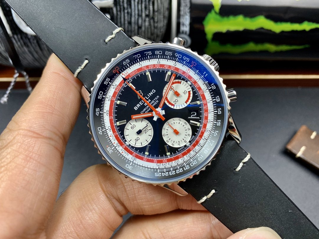 NAVITIMER B01 STEEL CASE BLACK DIAL