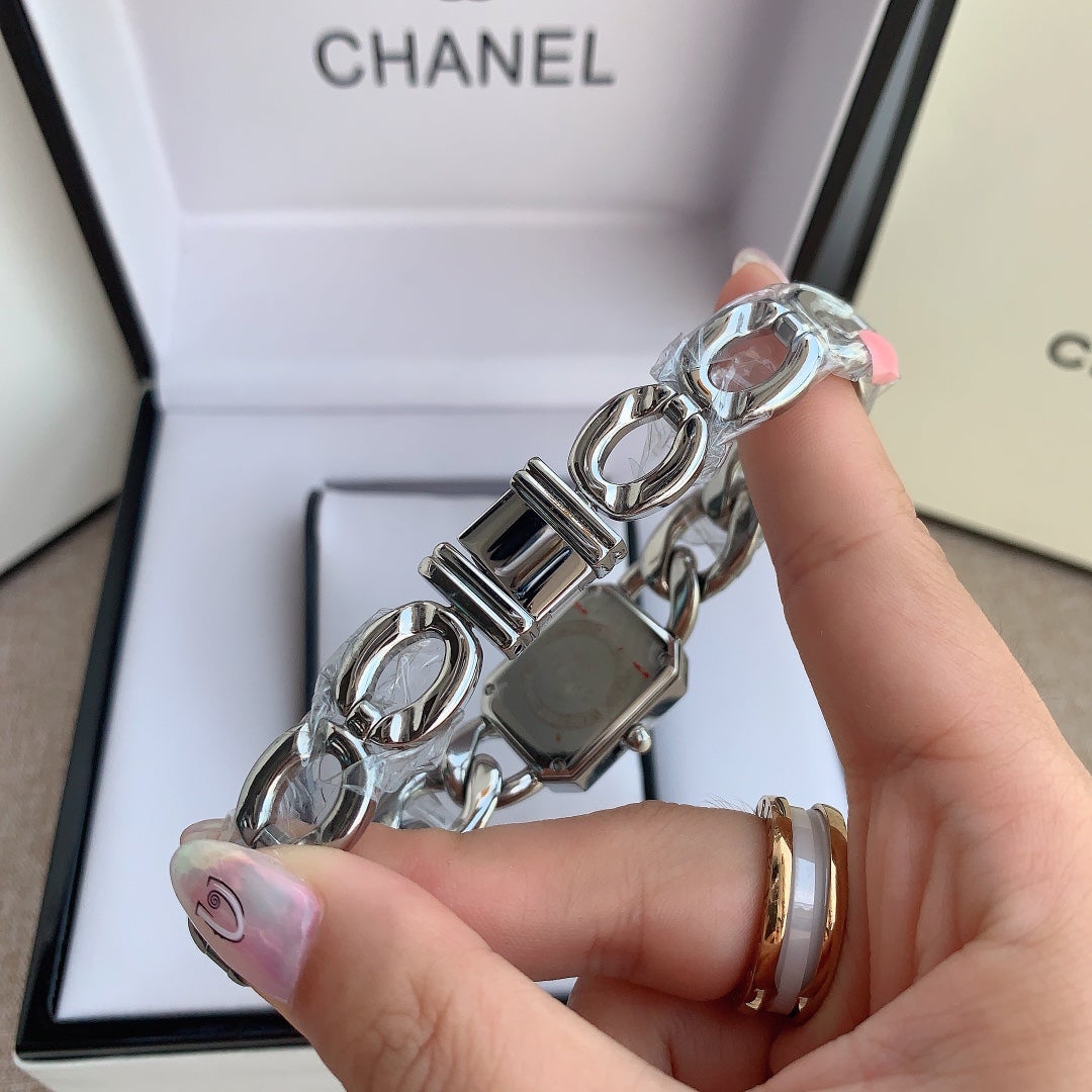 PREMIERE CHAINE QUARTZ DIAMOND BEZEL ( INCLUDE BOX )