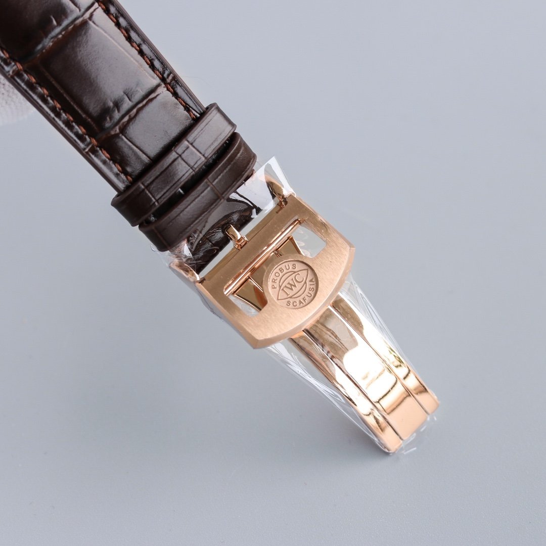 PORTUGUESE ANNUAL CALENDAR LEATHER STRAP