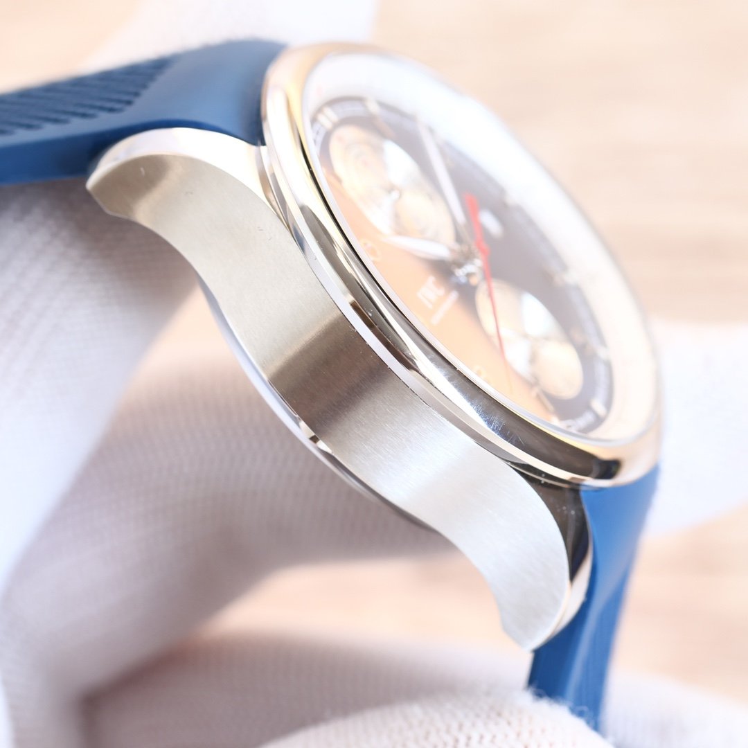 PORTUGUESE YACHTCLUB 45MM STEEL CASE BLUE DIAL CHRONOGRAPH
