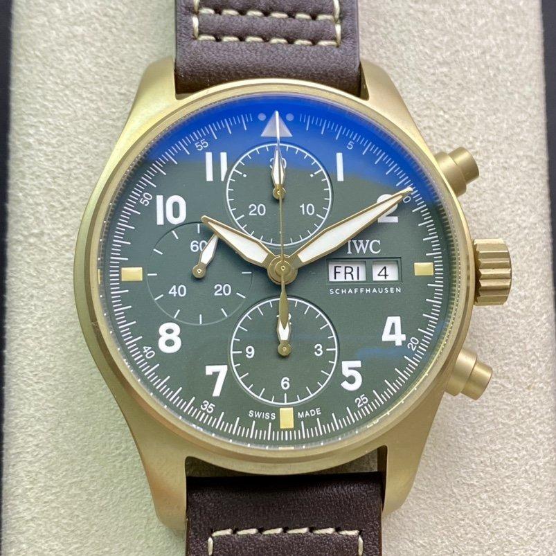 PILOT DAY-DATE CHRONOGRAPH RED GOLD GREEN DIAL