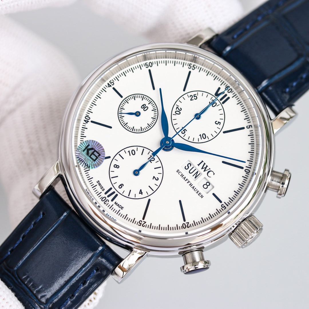 PILOT DAY-DATE CHRONOGRAPH 42MM STEEL CASE WHITE DIAL