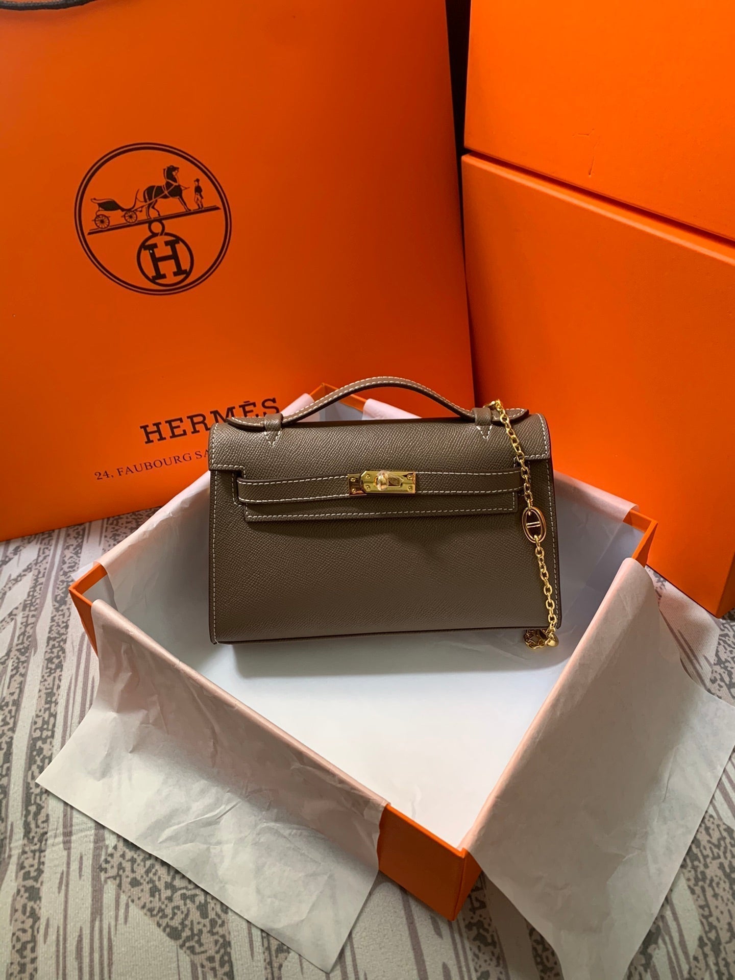 HM KELLY MINI POCHETTE 22 ASH BROWN EPSOM