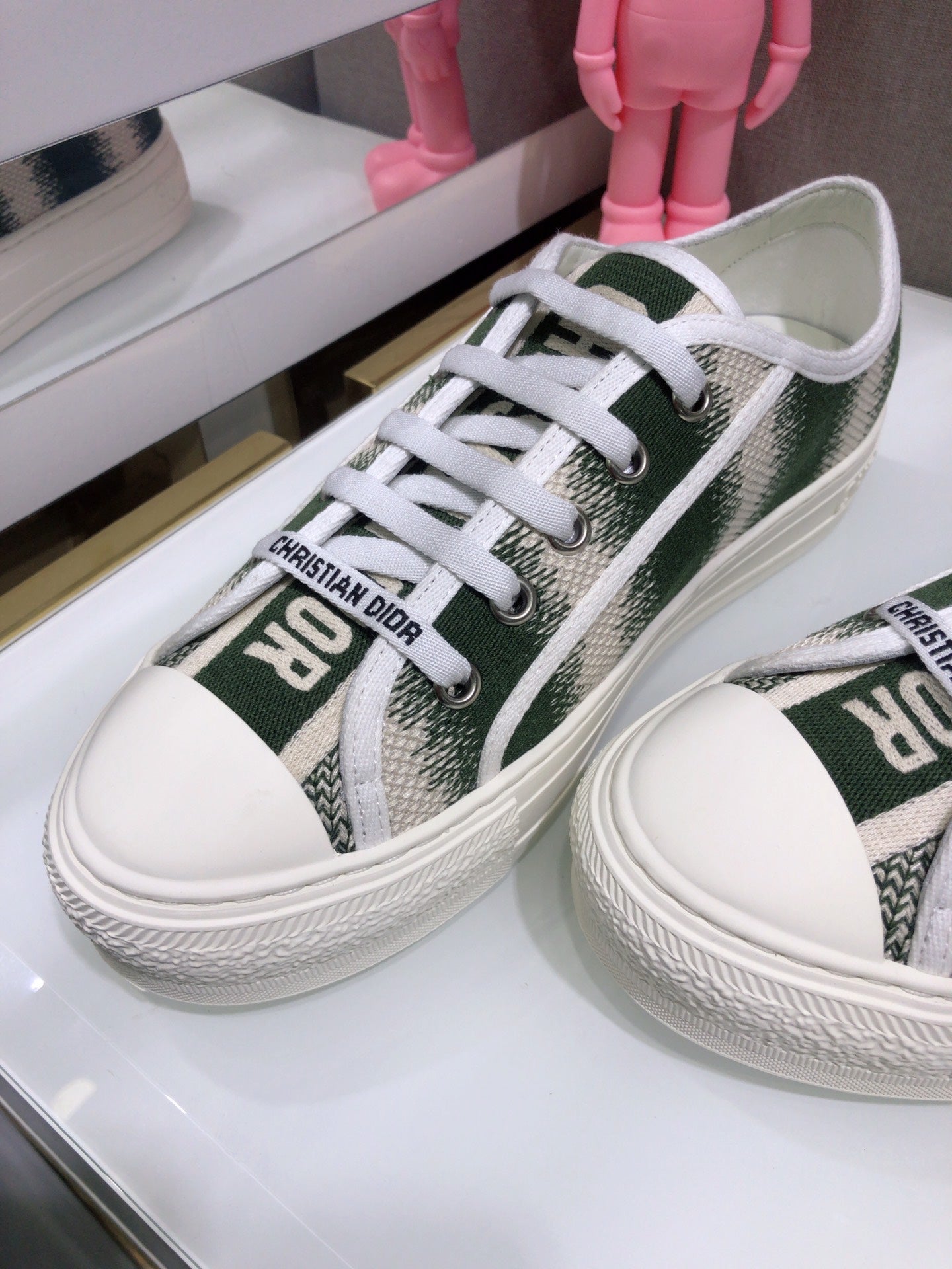 Dior 2026 Walk'n'Dior Low-Top Sneakers Canvas 966707