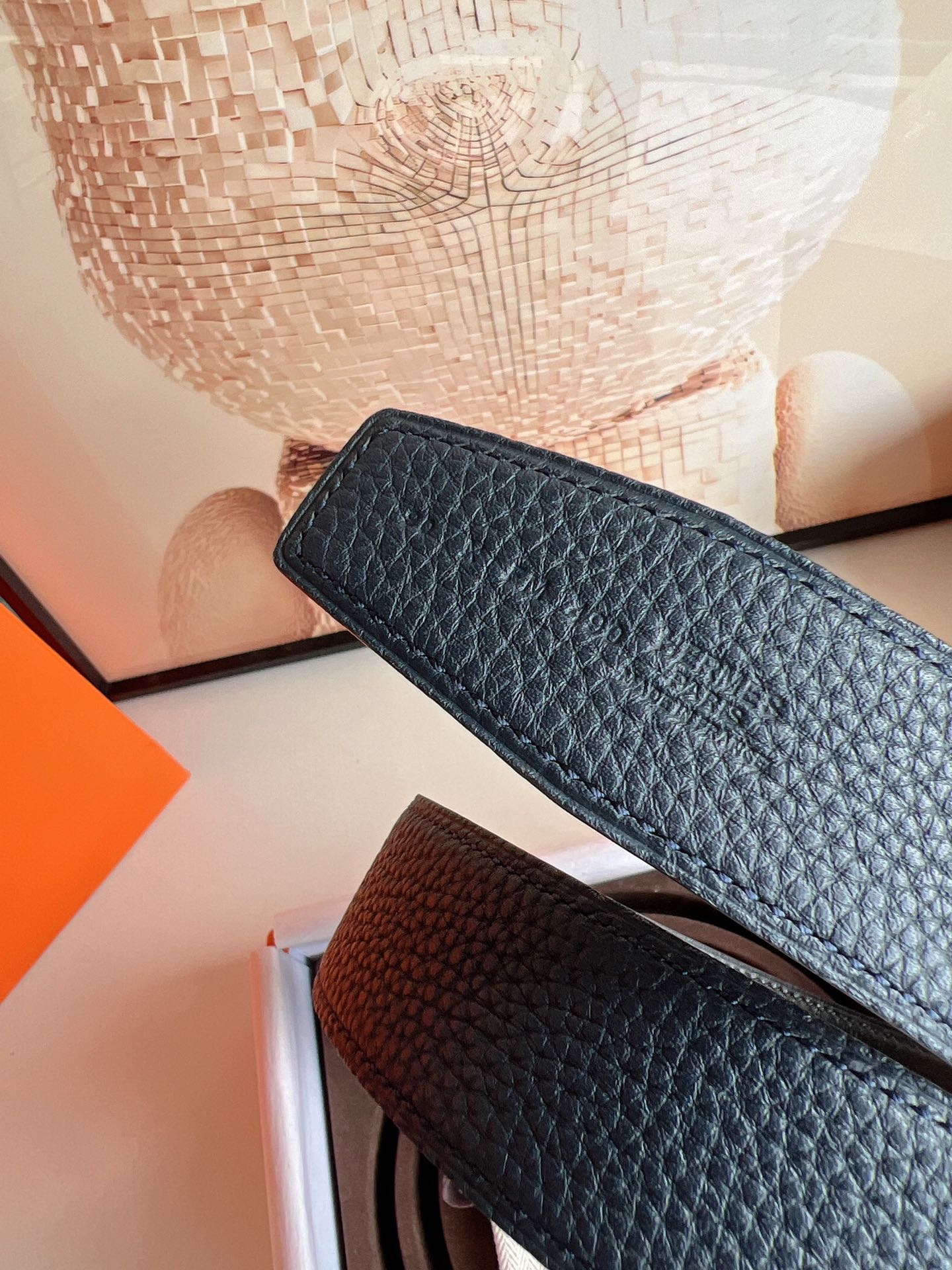 HM JUMBO BELT BUCKLE & REVERSIBLE CIDER ORANGE AND BLACK LEATHER STRAP 38 MM SILVER HARDWARE