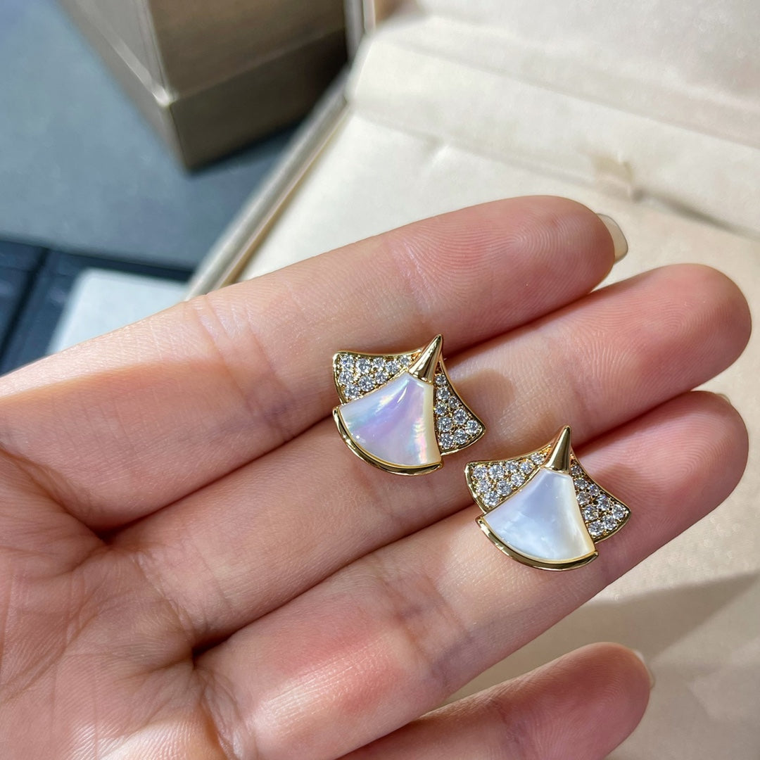 BVL DREAM STUD EARRINGS DIAMOND
