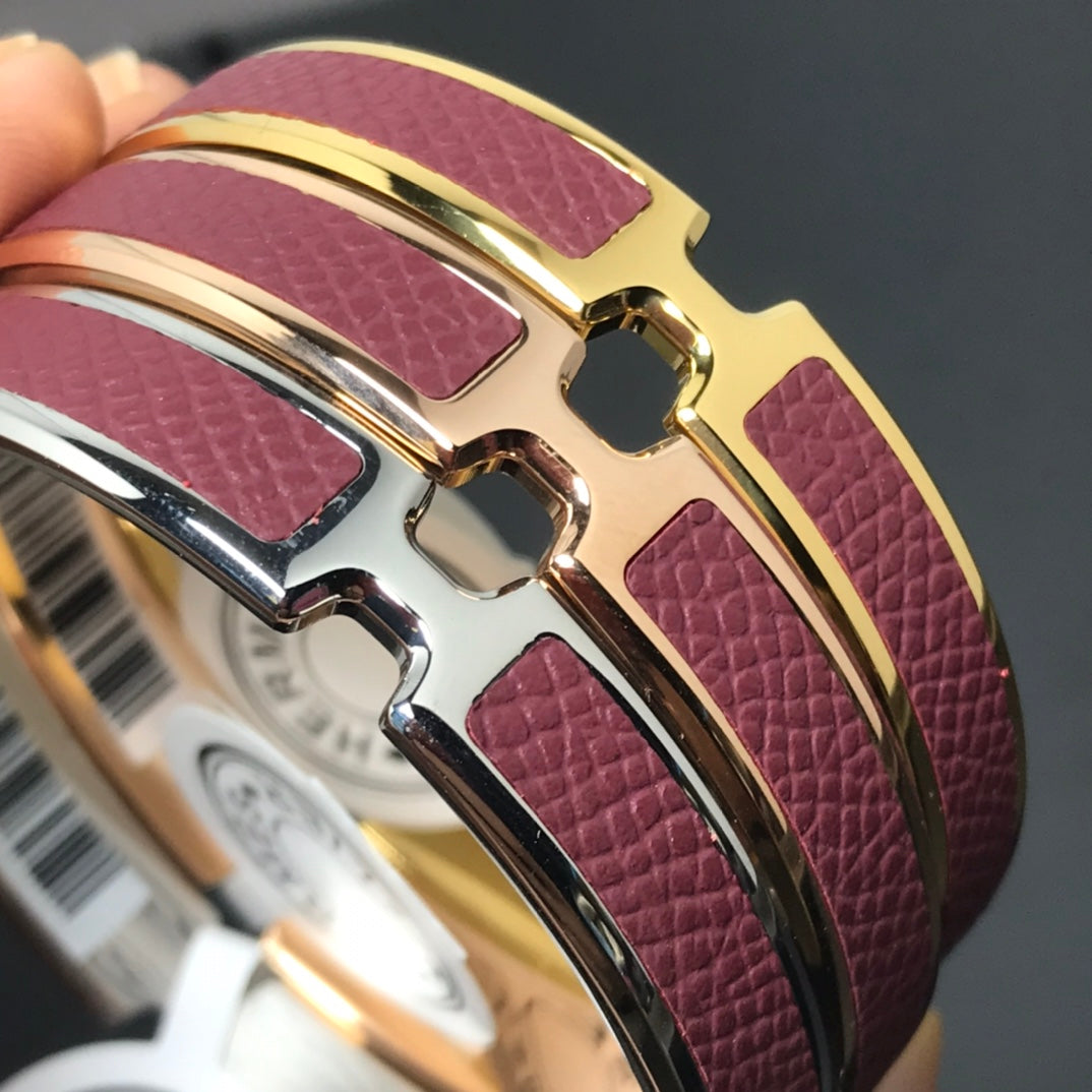 H Pig Nose Burgundy Bracelet