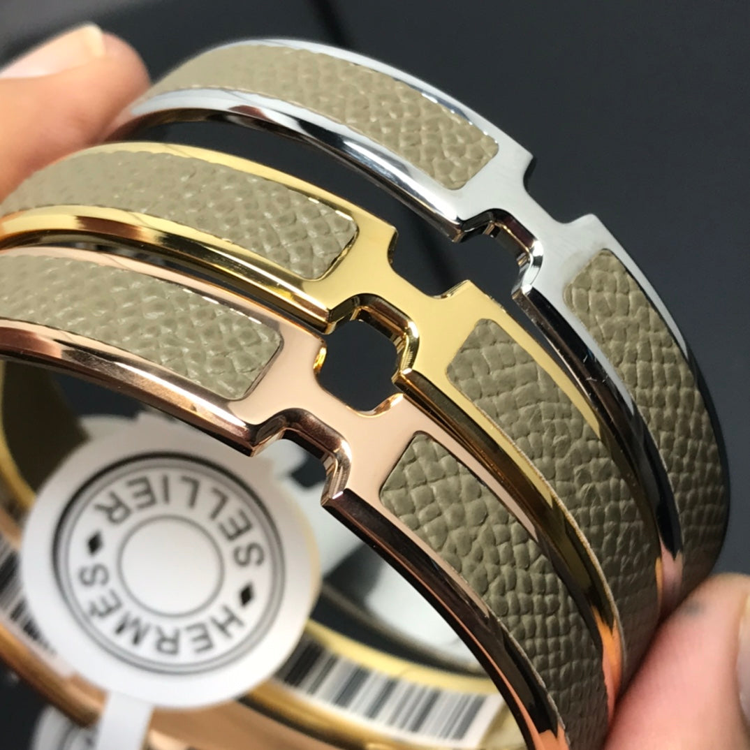 H Pig Nose Olive Bracelet