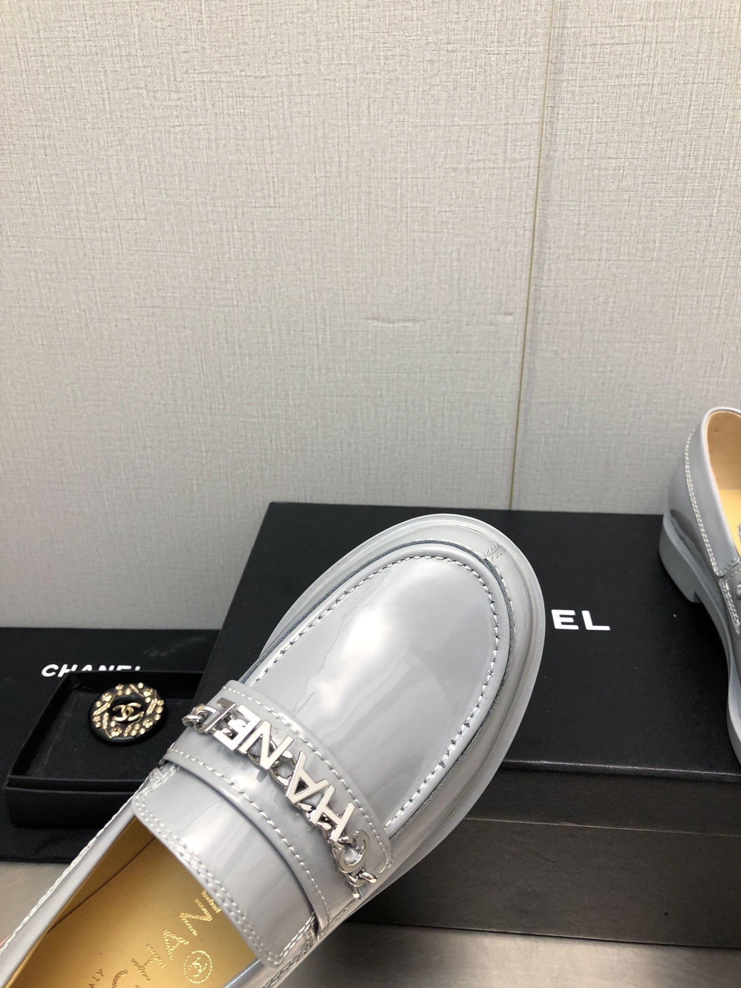 CC 25C Loafer Periwinkle Glossy Calf Leather 212975
