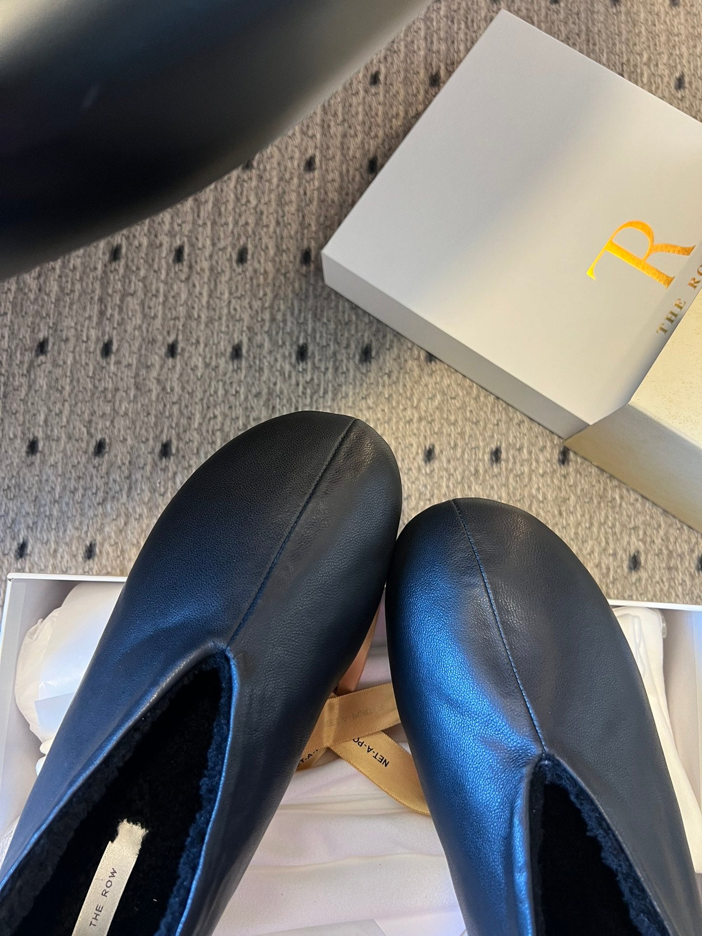 The Row 2025 Stella slip-on Shoe Black Sheepskin Wool 561640