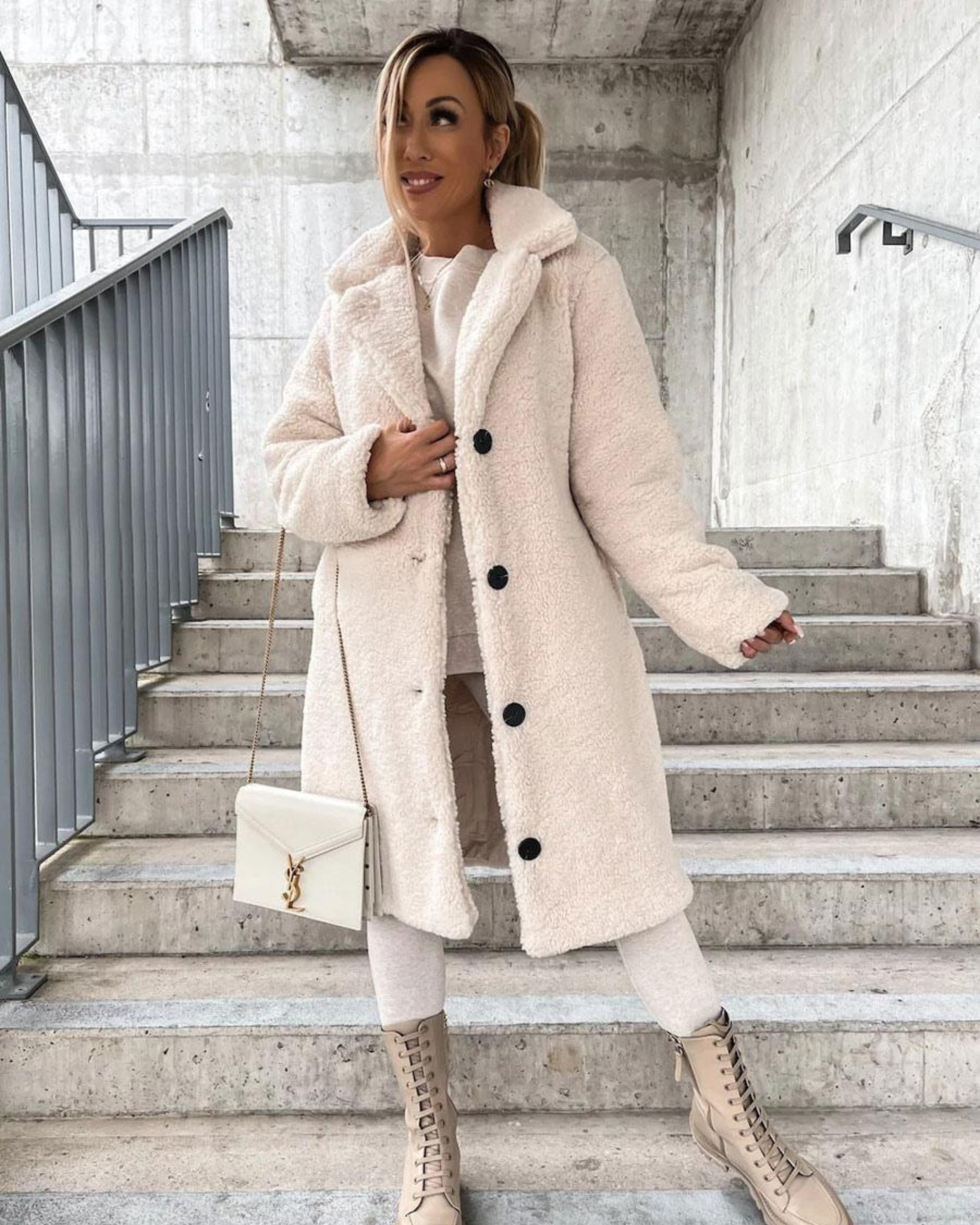 AROA - SUPREME SOFT TEDDY COAT ELE4584