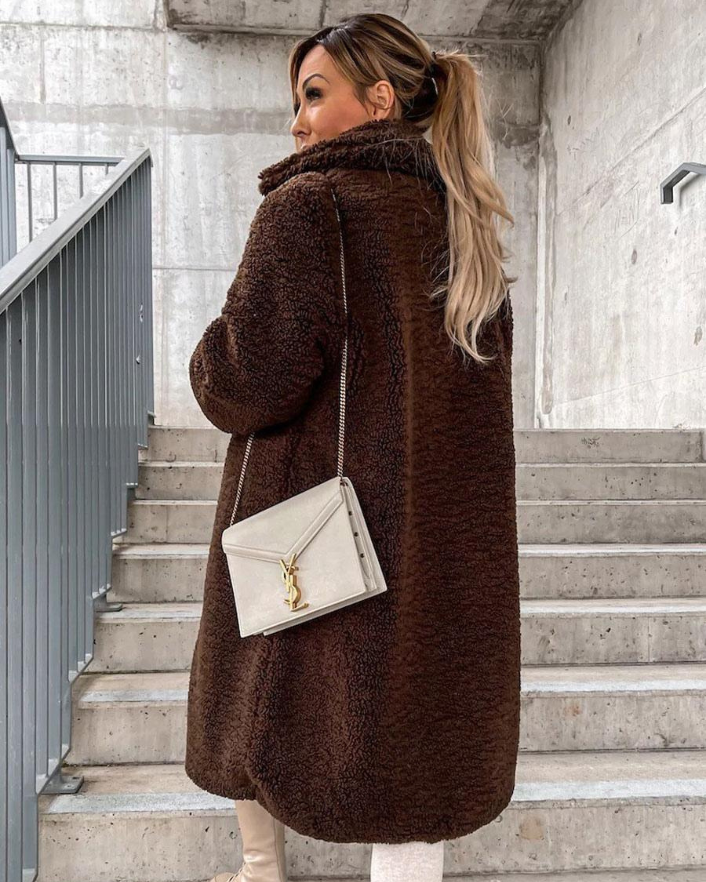 AROA - SUPREME SOFT TEDDY COAT ELE4584