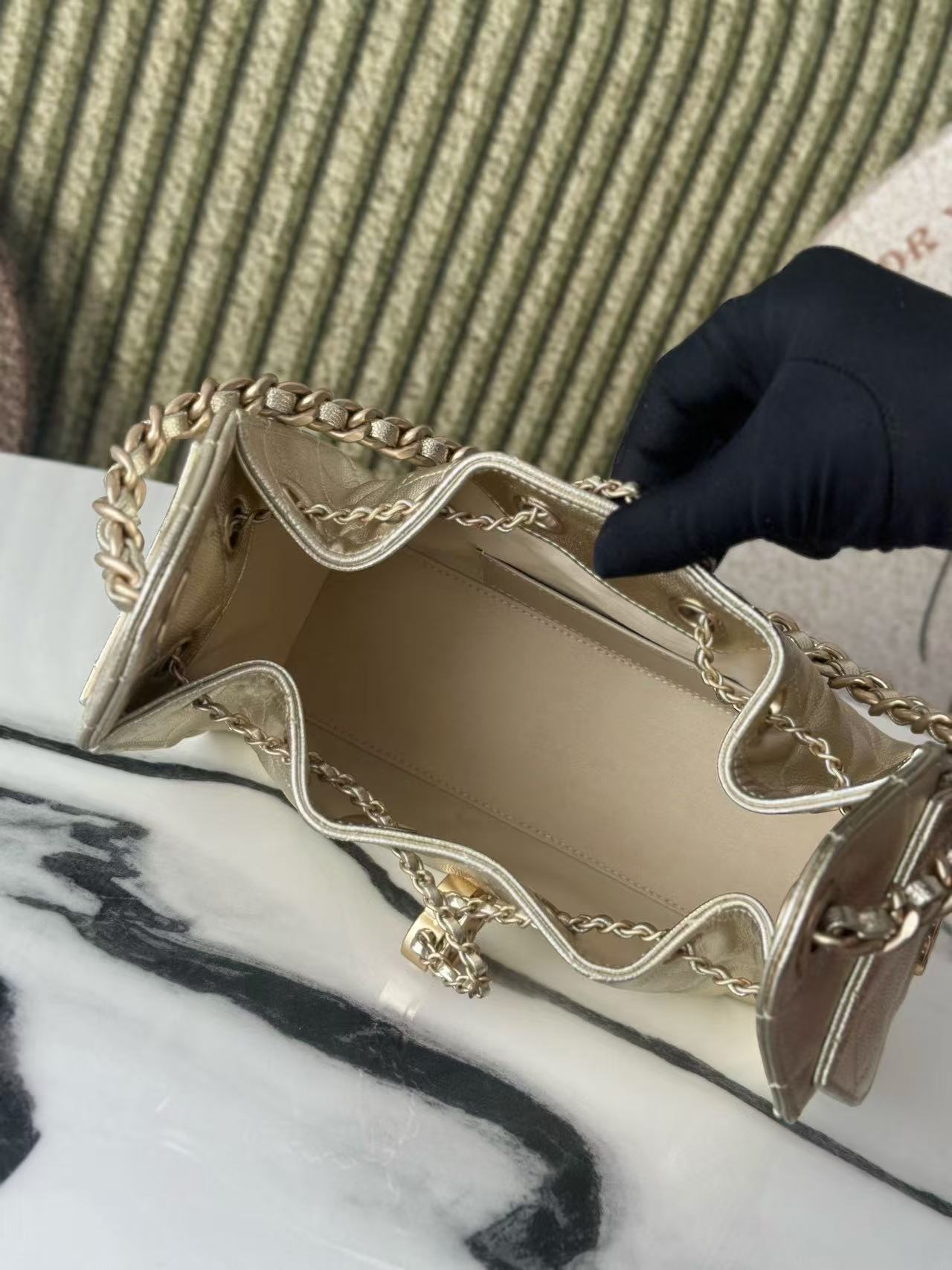 CC 2025 Hobo Bag Gold 22cm Metallic Grained Calfskin