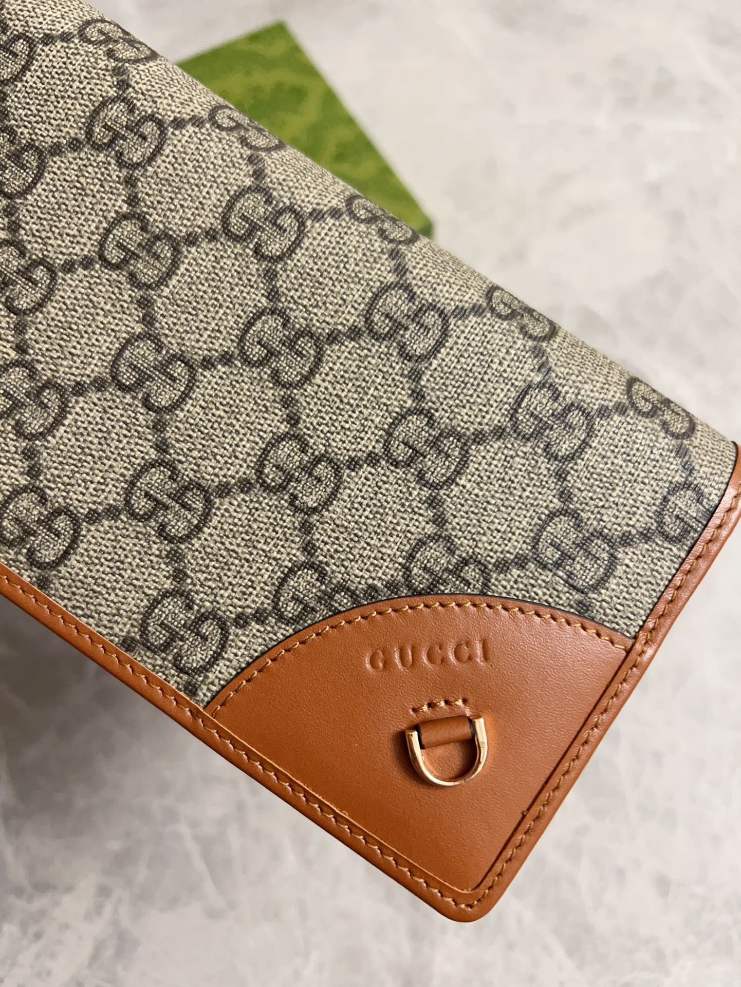 Gucci 2026 Emblem 19cm Brown Ebony Leather Canvas