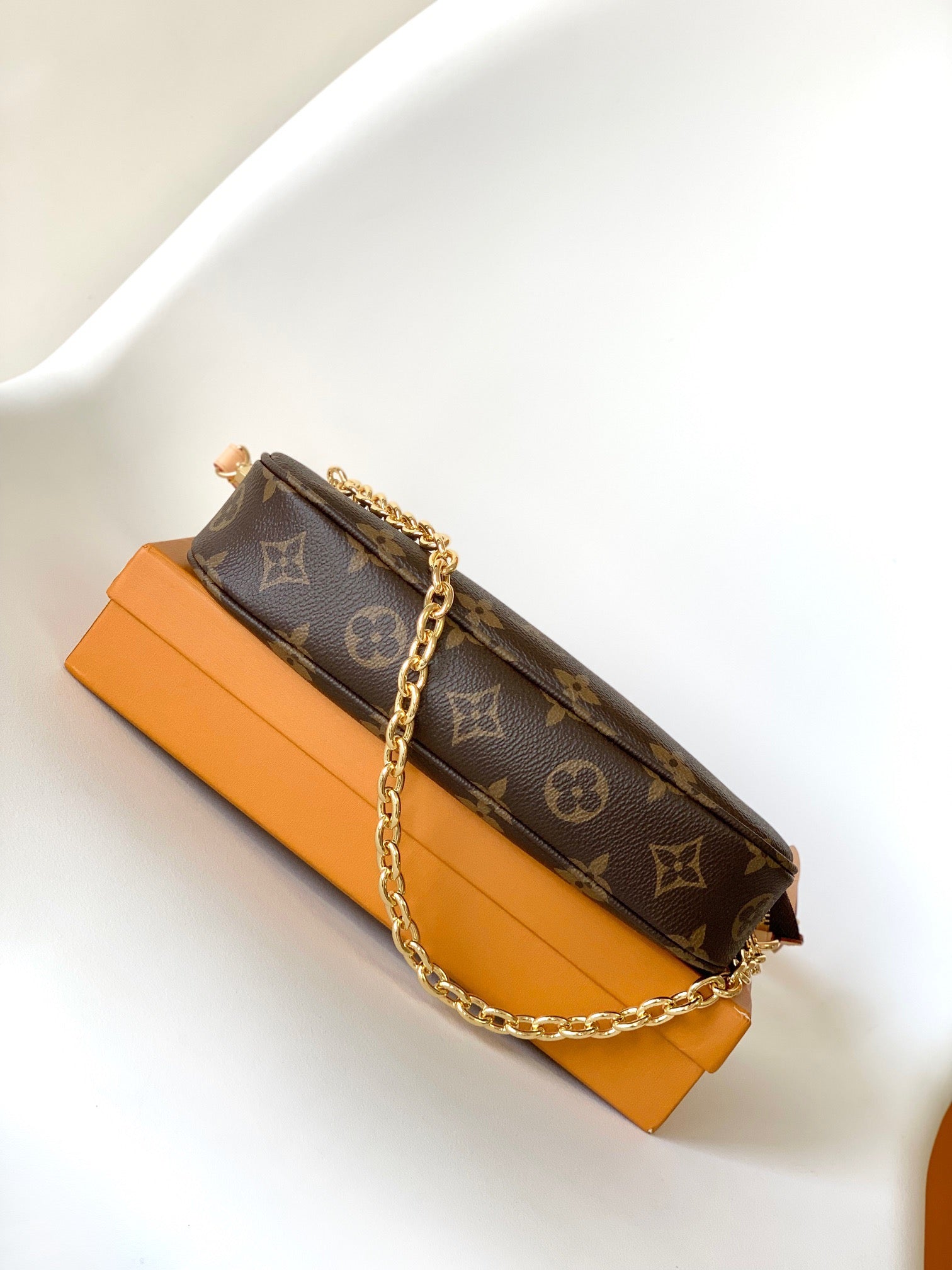 LV 2026 Pochette Accessoires Bag 23.5cm Brown Beige Canvas Cowhide