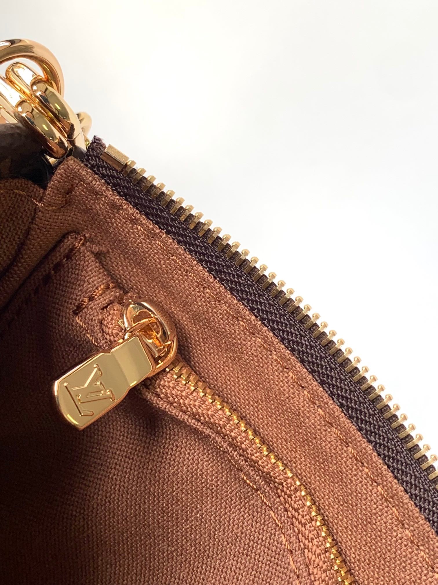 LV 2026 Pochette Accessoires Bag 23.5cm Brown Beige Canvas Cowhide