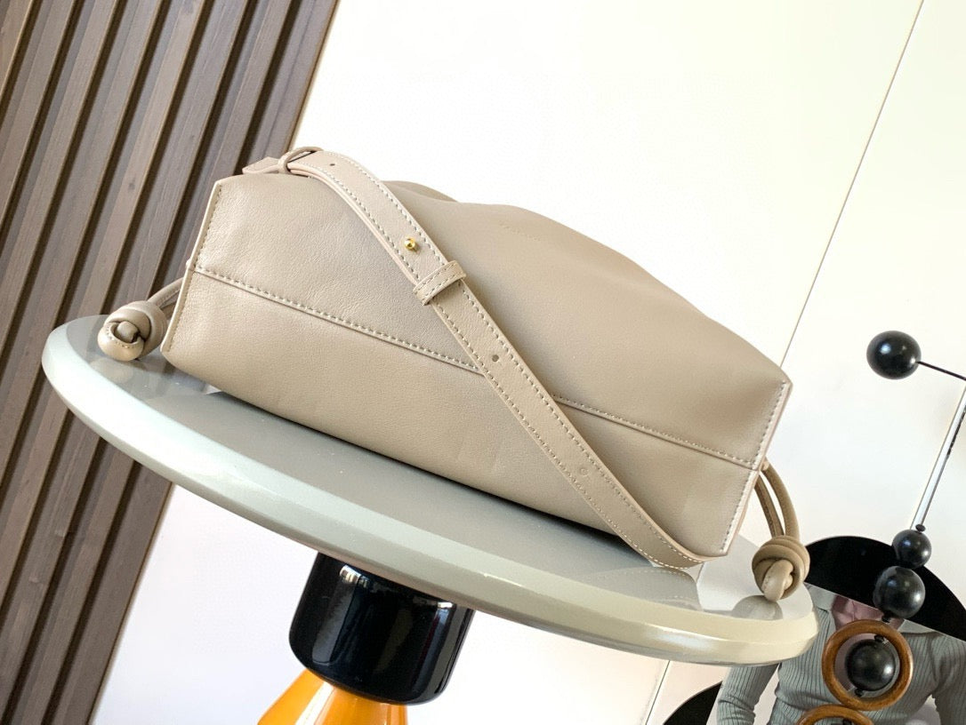 Loewe 2026 Flamenco Clutch 30cm Ivory Nappa Cow Leather