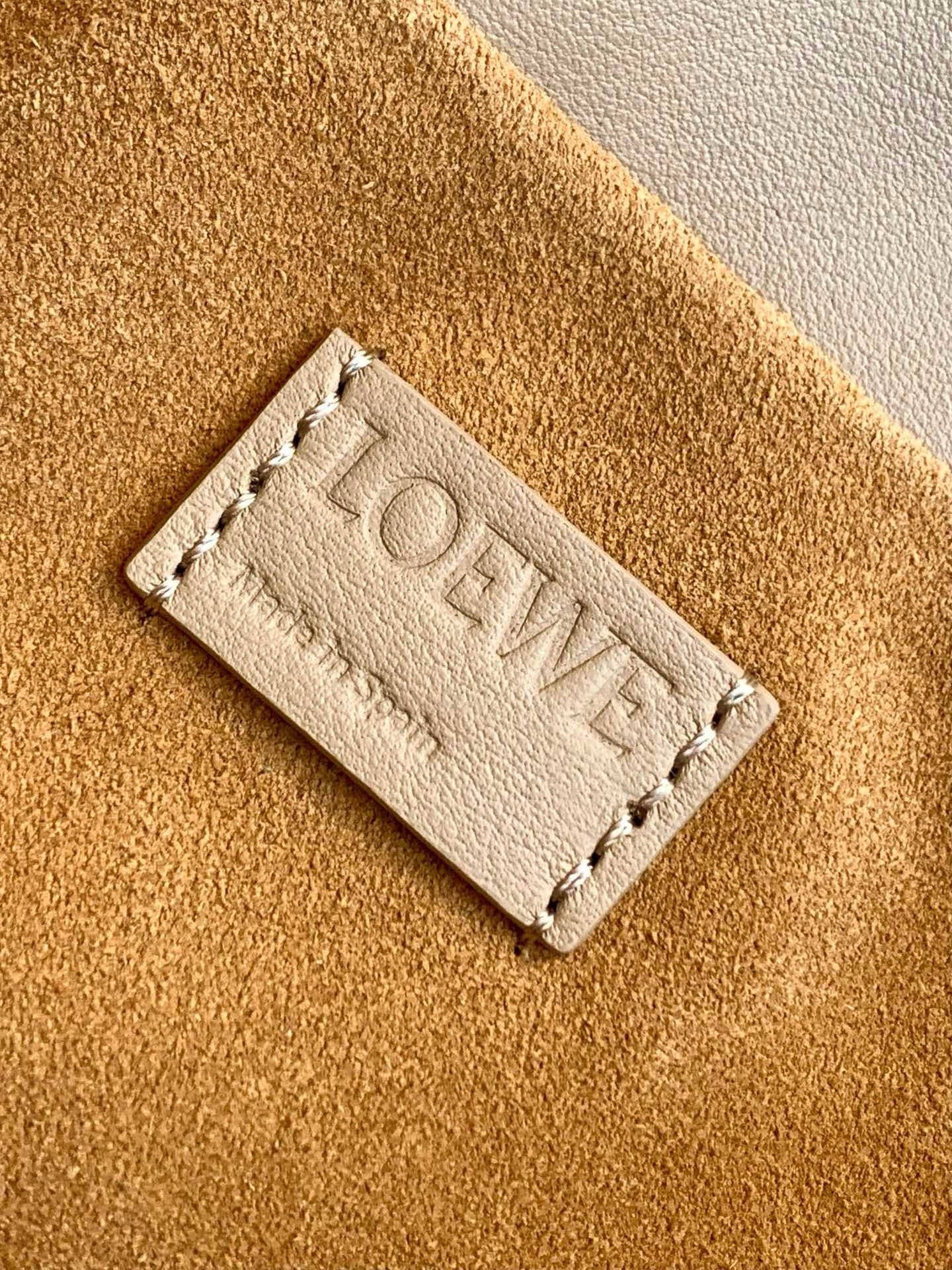 Loewe 2026 Flamenco Clutch 30cm Ivory Nappa Cow Leather
