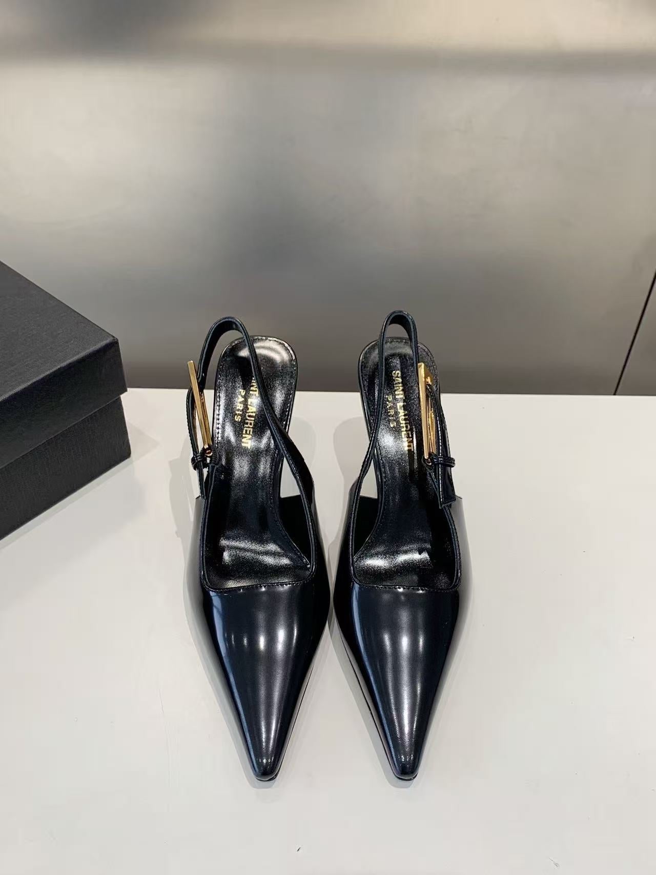 Saint Laurent 2026 Lee High-heeled Slingback Leather