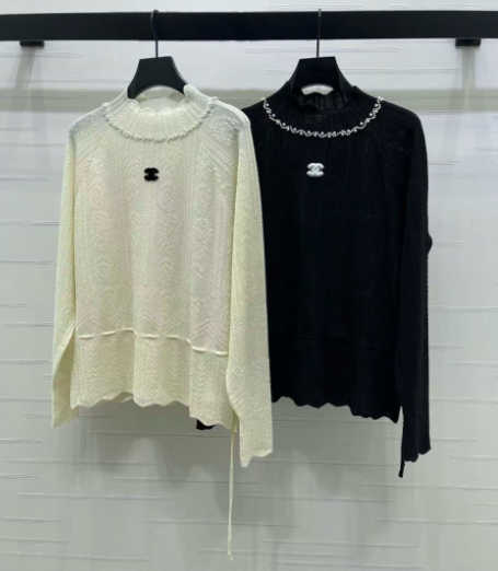 Chanel 2026 Beaded Crew Neck Knit Long-sleeved Top Wool