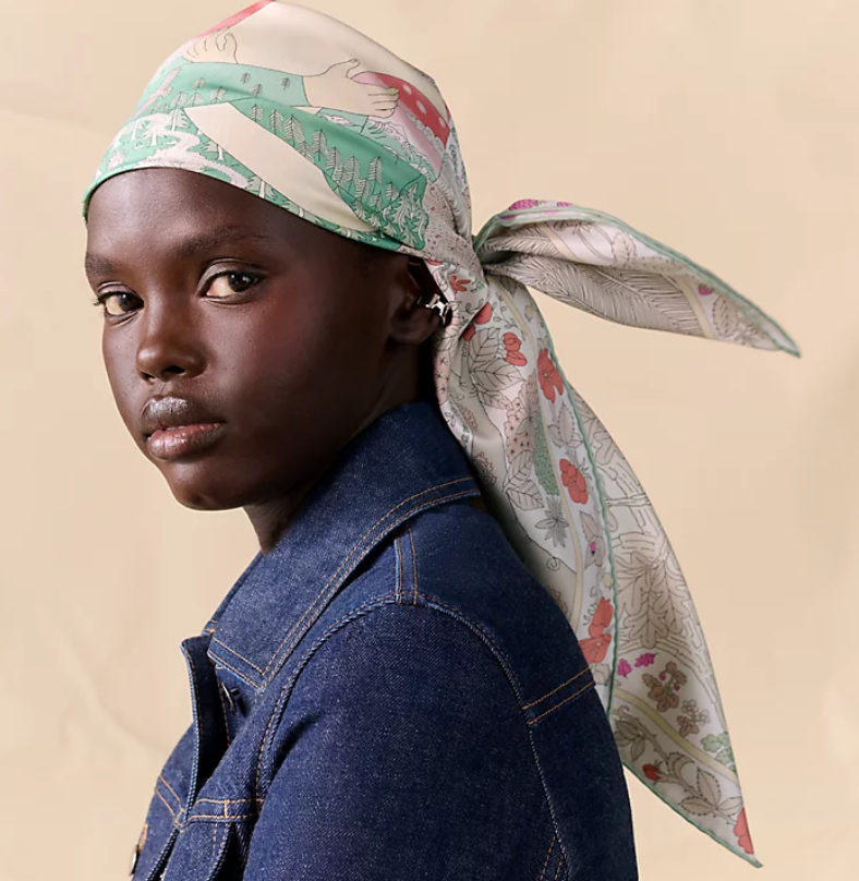 Hermes 2026 Dans les Bras de Selene Silk Scarf