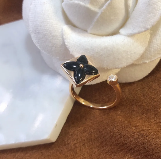 STAR 1 DIAMOND OPEN RING