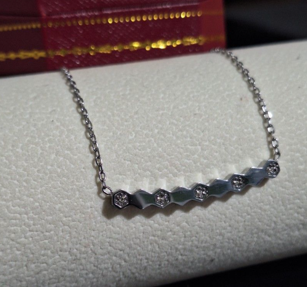 BEE LOVE NECKLACE DIAMOND