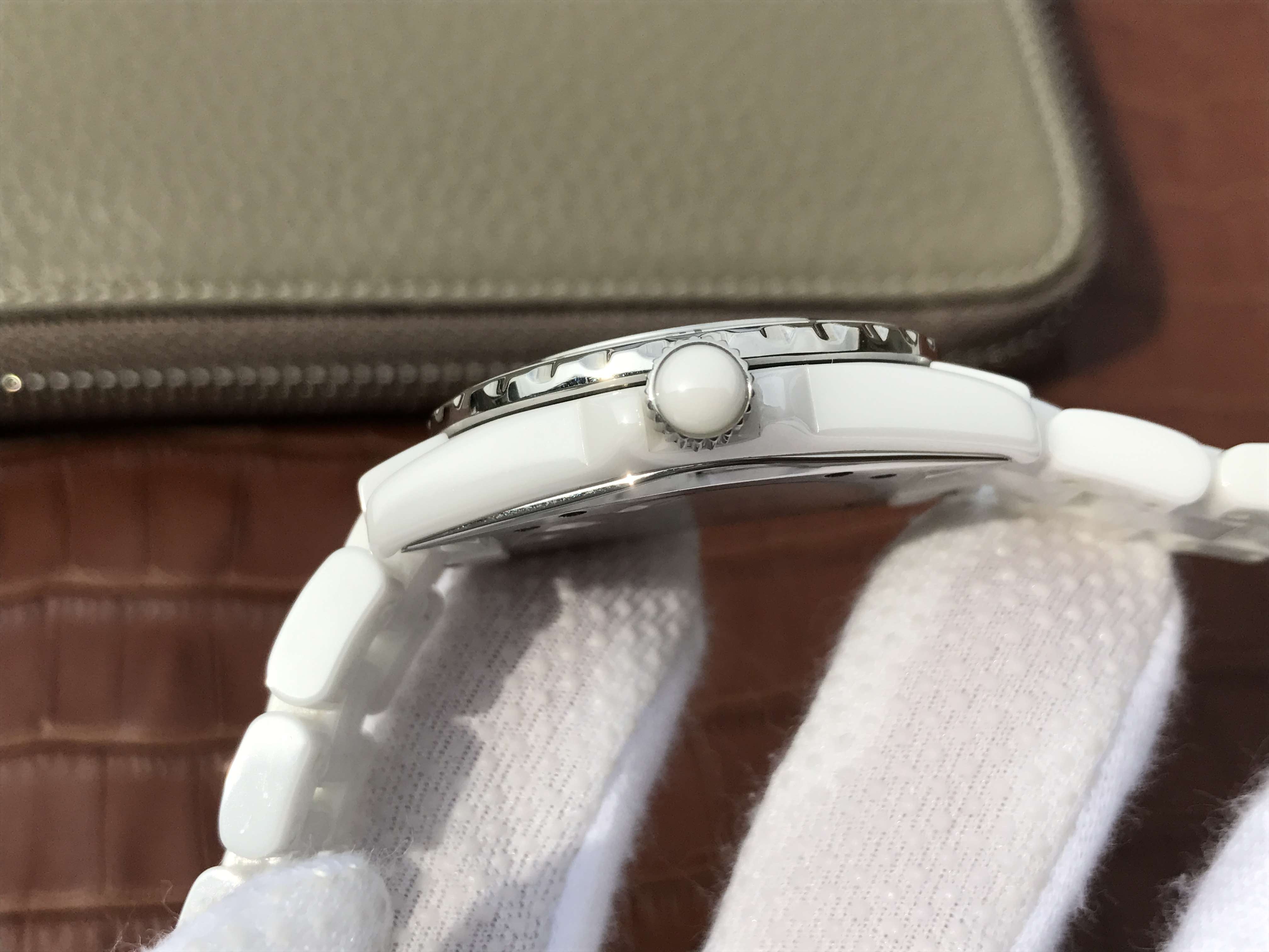 J12 WHITE CERAMIC 33MM BLUE NUMERALS