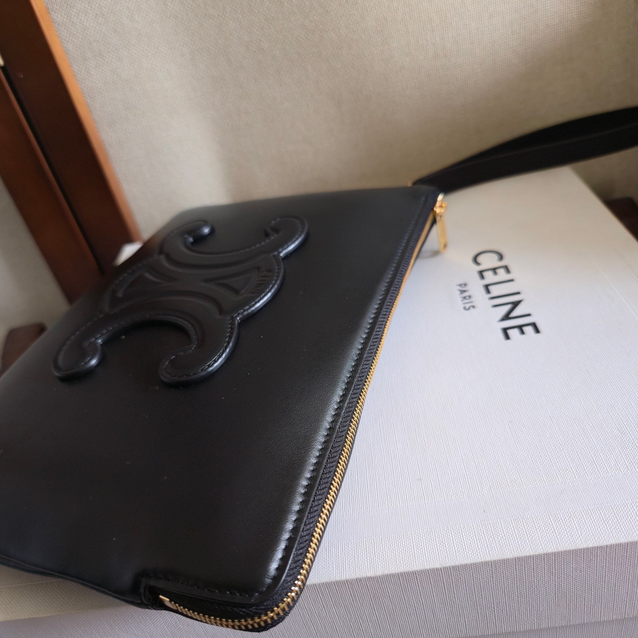 Celine 2025 Clutch Bag 24cm Cowhide 276330