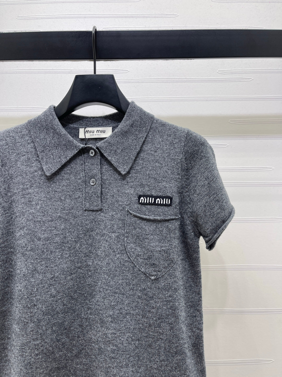 Miumiu 2026 Collared Knit Short-sleeved Sweater Cream and Gray Cashmere