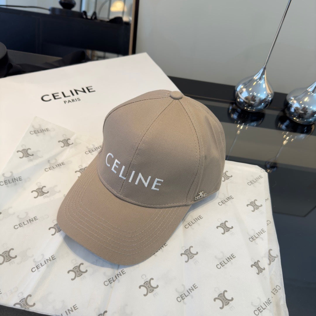 Celine Hat 196070