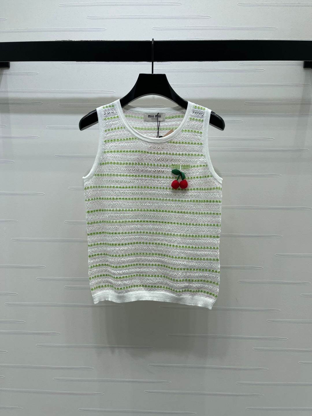 Miumiu 2026 Cherry-embroidered Knitted Sleeveless Crop Top Tencel Nylon