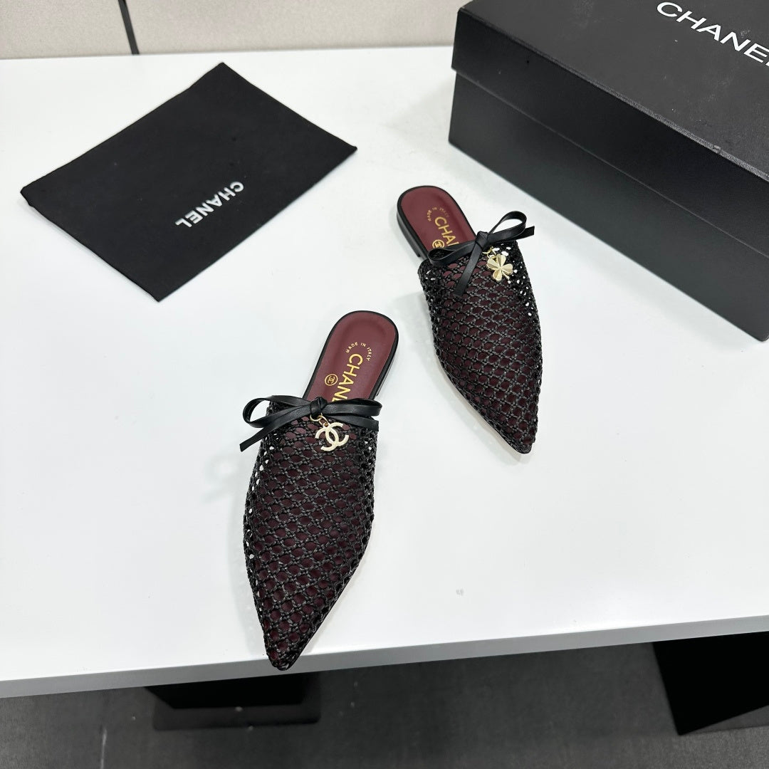 Chanel 2026 Pointed-Toe Bow Mules Mesh Sheepskin 925800