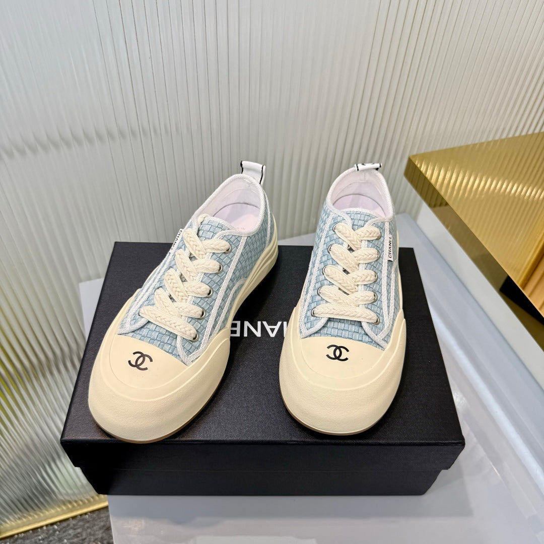 Chanel 2026 Sneaker Biscuit Calfskin 927713