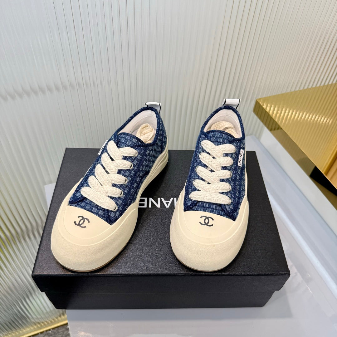 Chanel 2026 Sneaker Biscuit Calfskin 927713