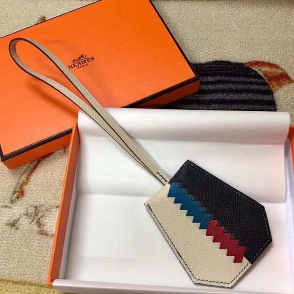 HM Clochette Cles Grand Tressage Charm In White And Black