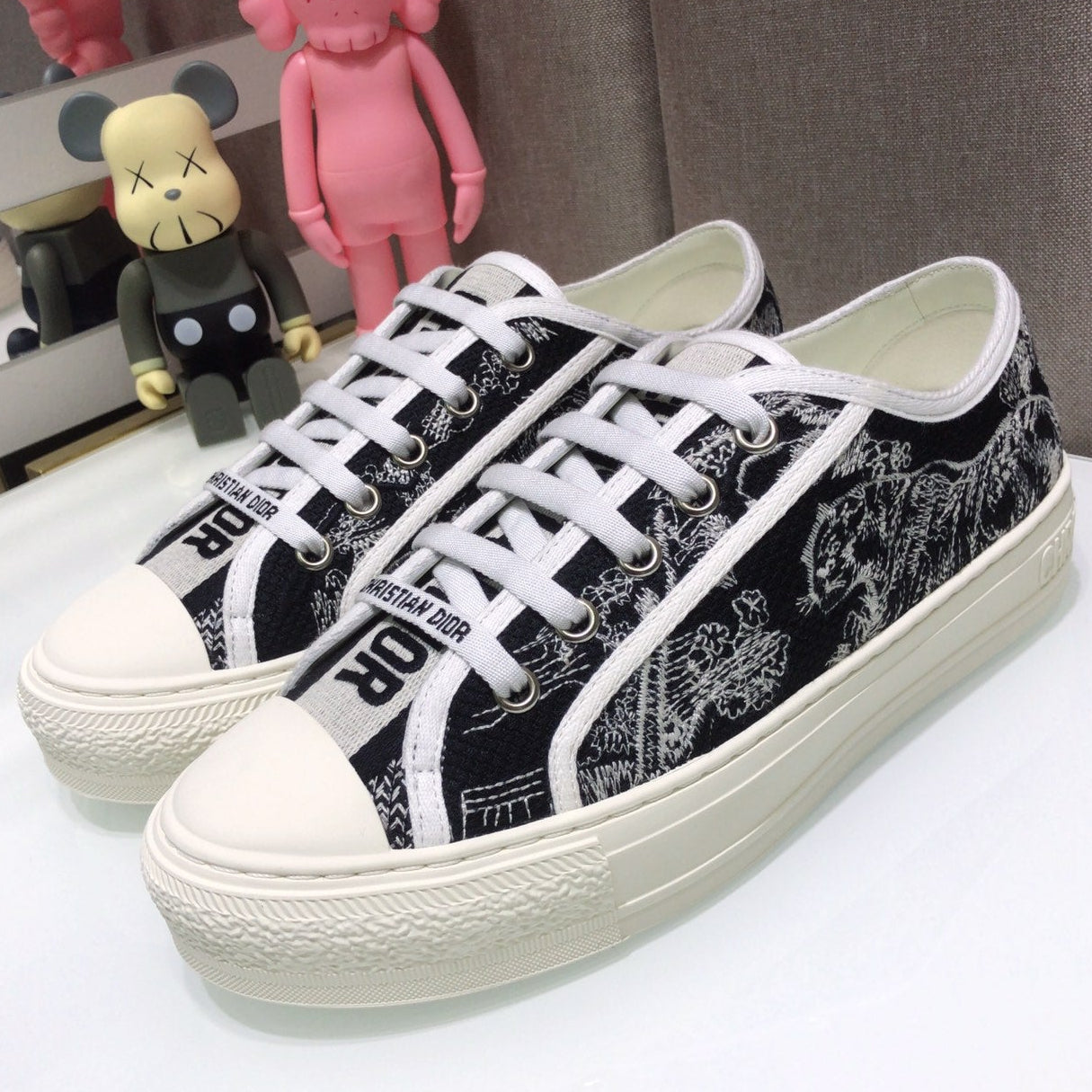 Dior 2026 Walk'n'Dior Sneakers Canvas Lace 966616