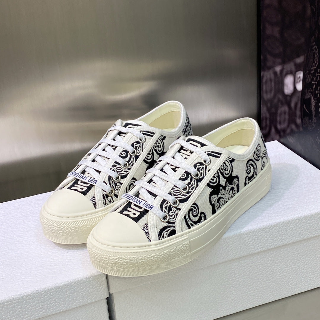 Dior 2026 Walk'n'Dior Sneakers Canvas 966620