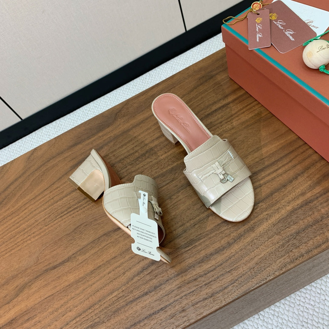 Loro Piana 2026 Crocodile Embossed Sandal Sheepskin 935141