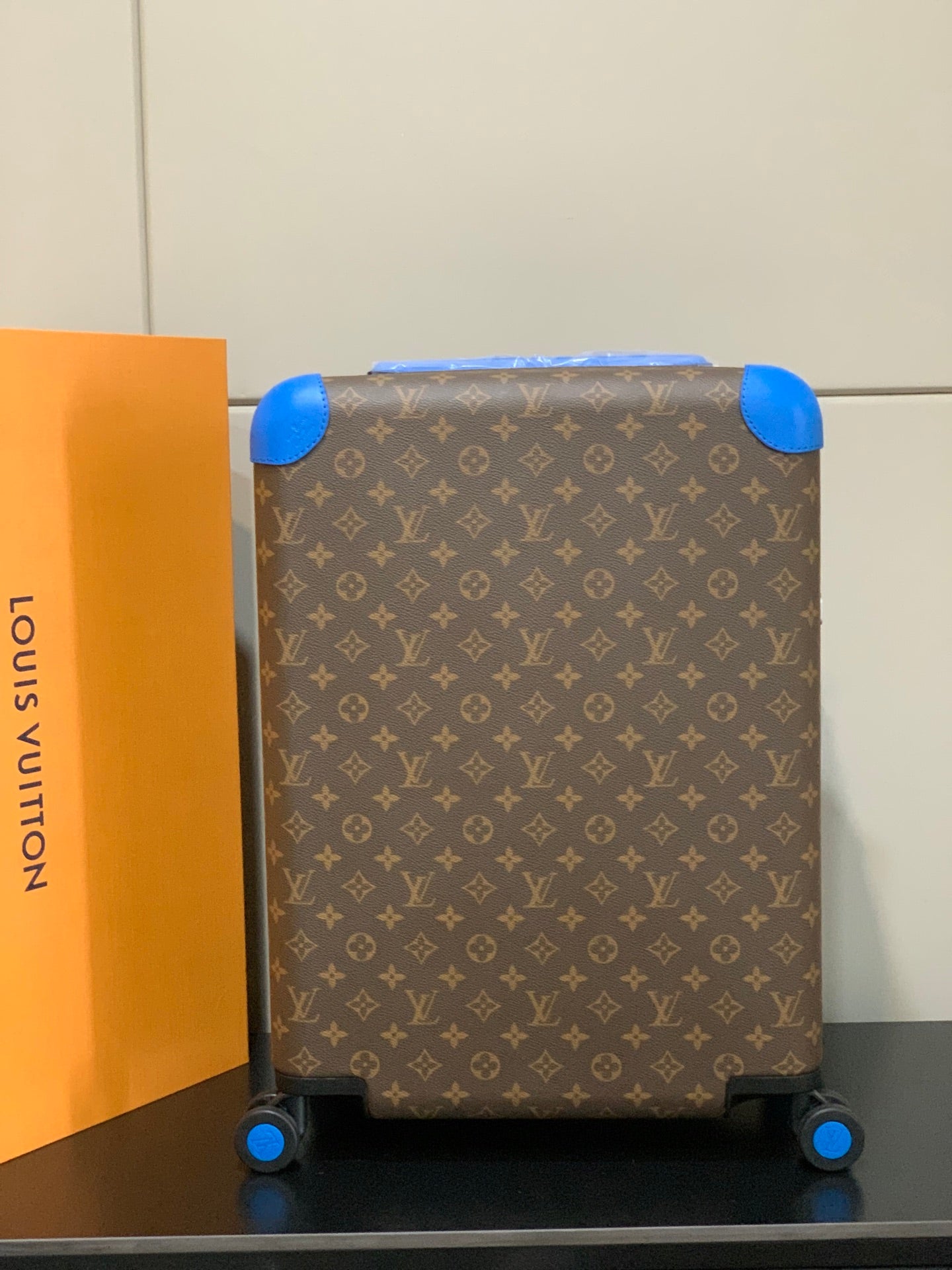 LV 2025 Horizon 55 Monogram Suitcase Brown Mix Colors Canvas Cowhide 273953