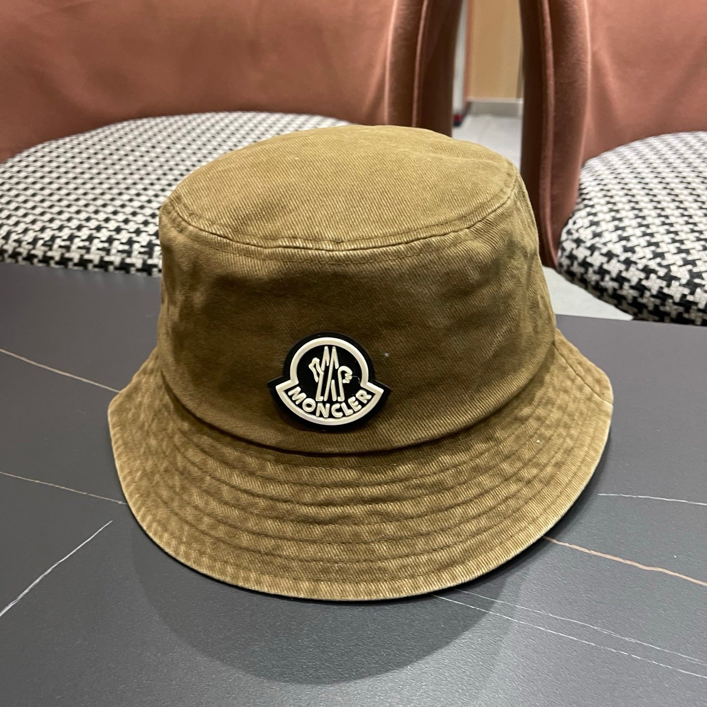 Moncler Embroidered Logo Bucket Hat 221110