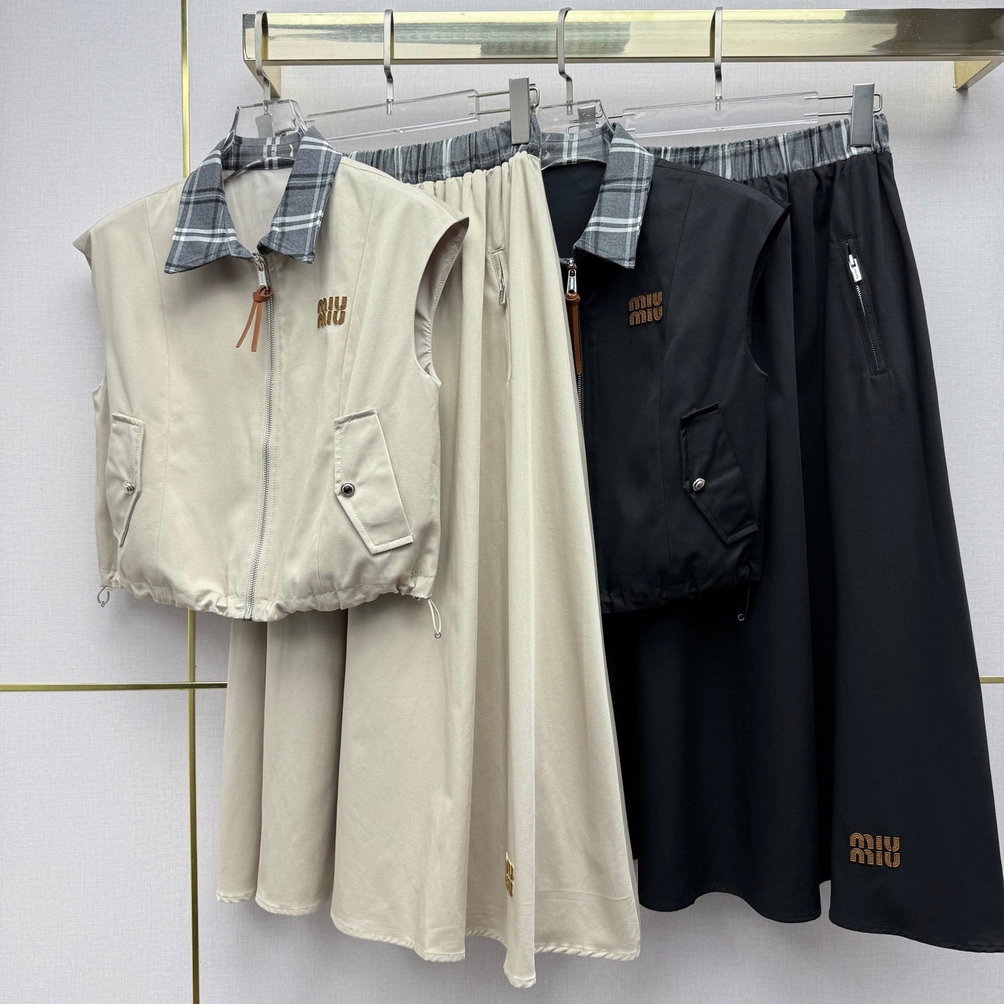 Miumiu 2026 Sleeveless Zipper Vest And Skirt Set Polyester Rayon