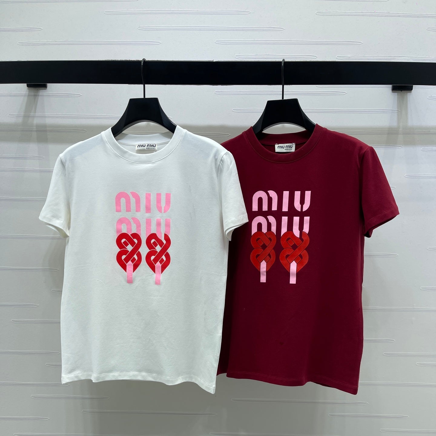 Miumiu 2026 Letter Crew Neck Short-sleeved T-shirt Red and White Cotton