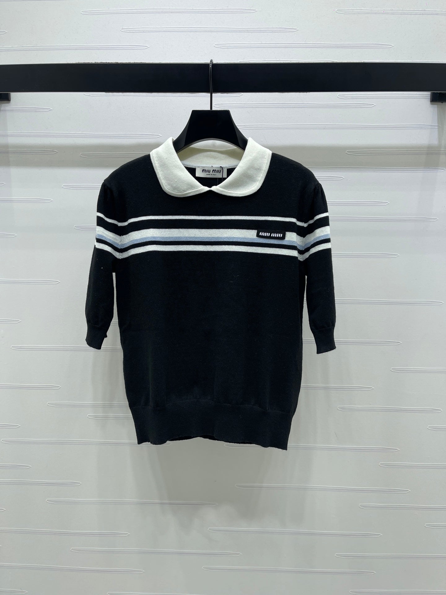 Miumiu 2026 Pan Collar Knit Short-sleeved Top Cream and Black Tencel 352458