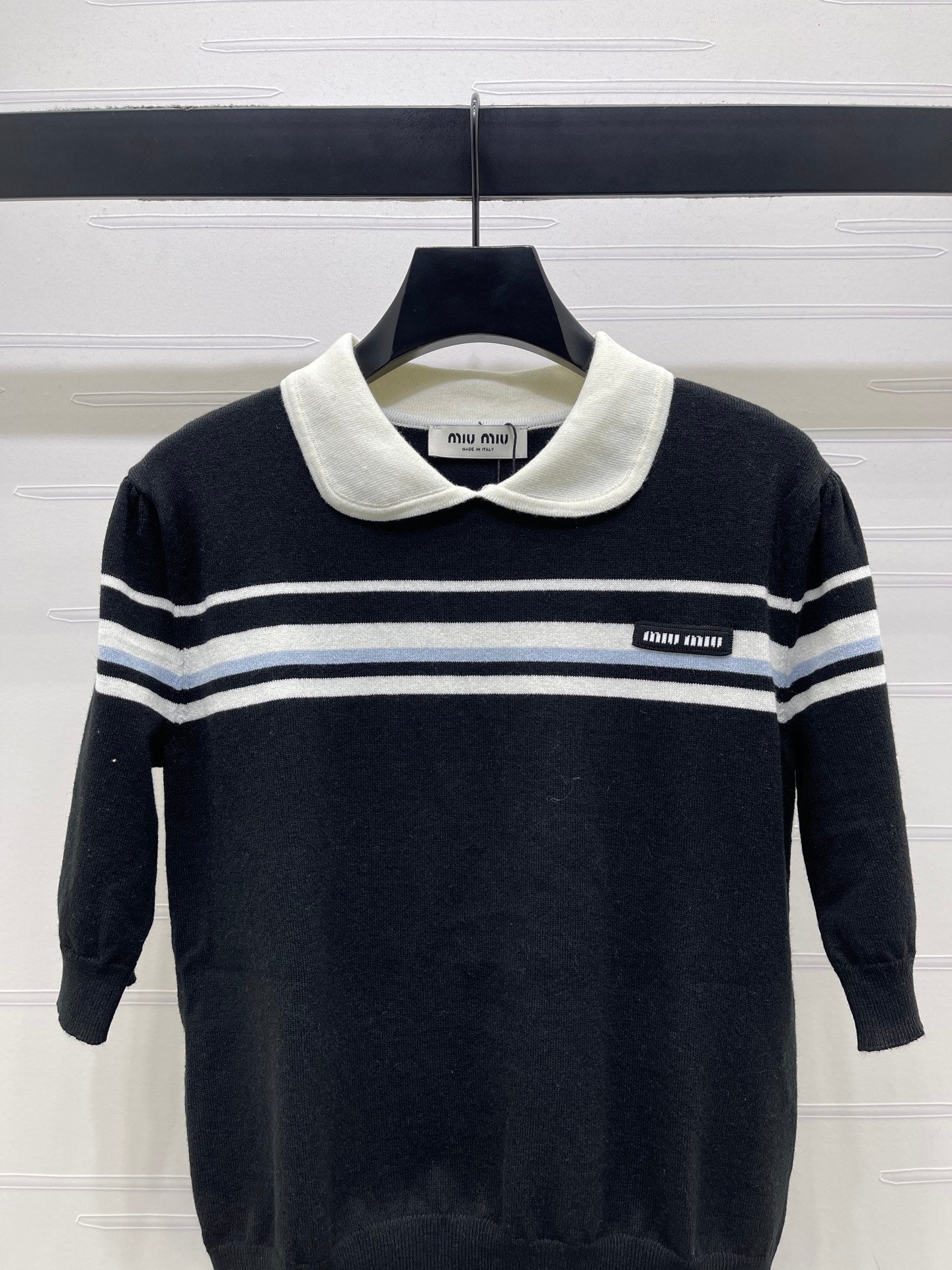 Miumiu 2026 Pan Collar Knit Short-sleeved Top Cream and Black Tencel 352458