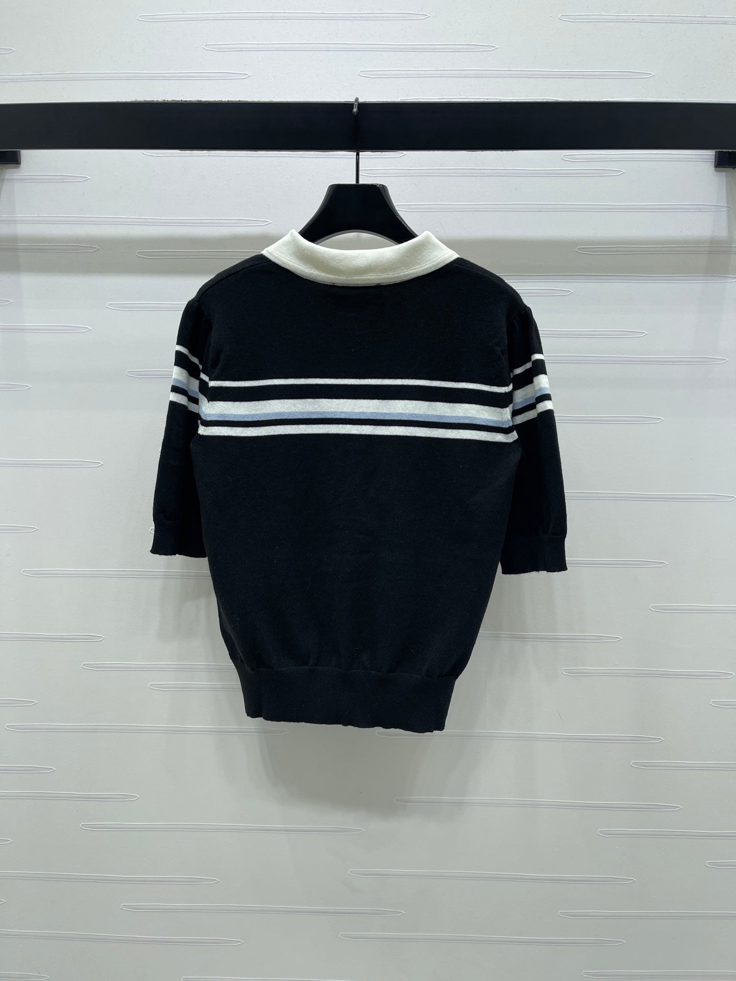 Miumiu 2026 Pan Collar Knit Short-sleeved Top Cream and Black Tencel 352458