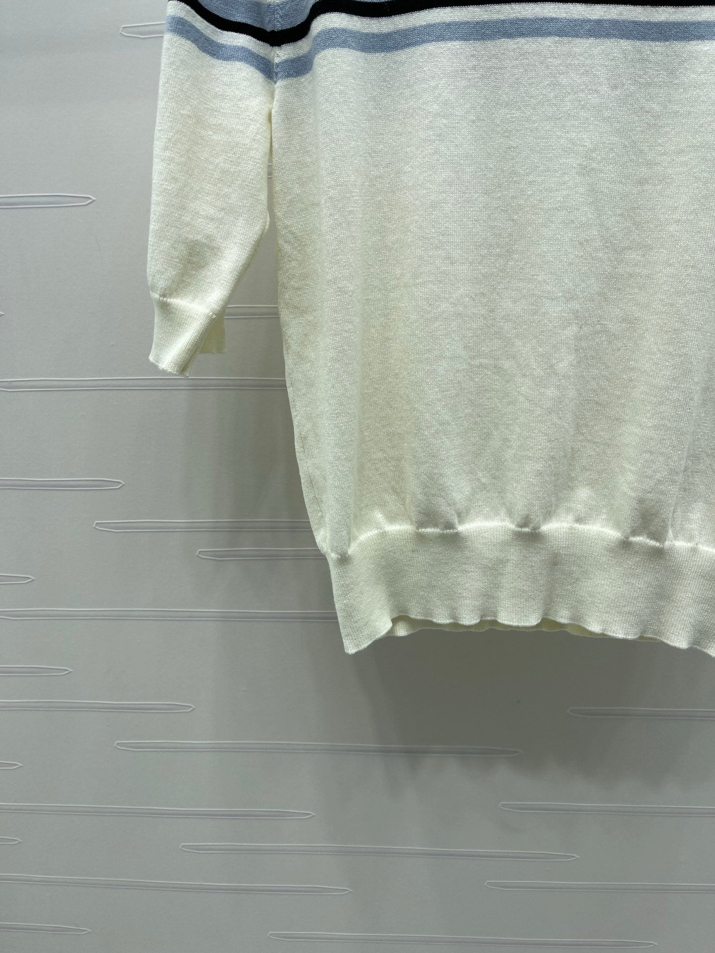 Miumiu 2026 Pan Collar Knit Short-sleeved Top Cream and Black Tencel 352458