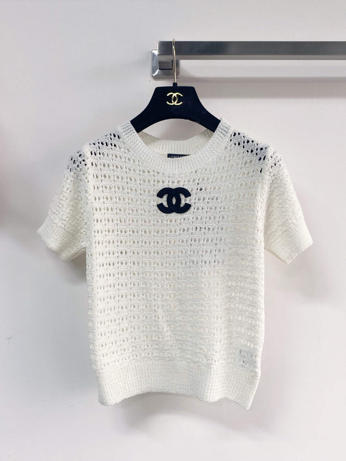 Chanel 2026 Hollow Short-Sleeve Shirt Pink Black White Wool Cashmere