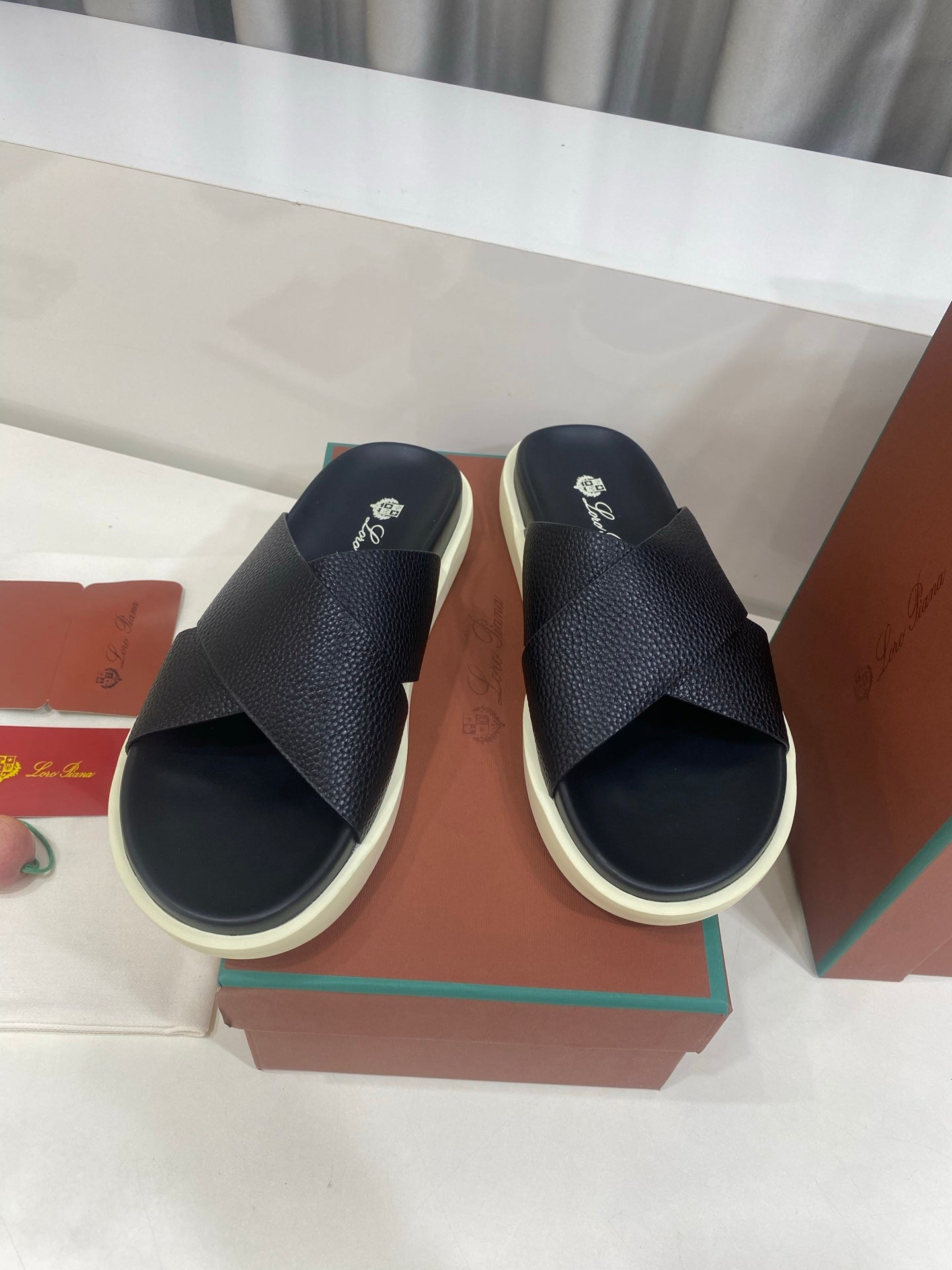 Loro Piana 2026 Cross-strap Slipper Suede Leather 911319