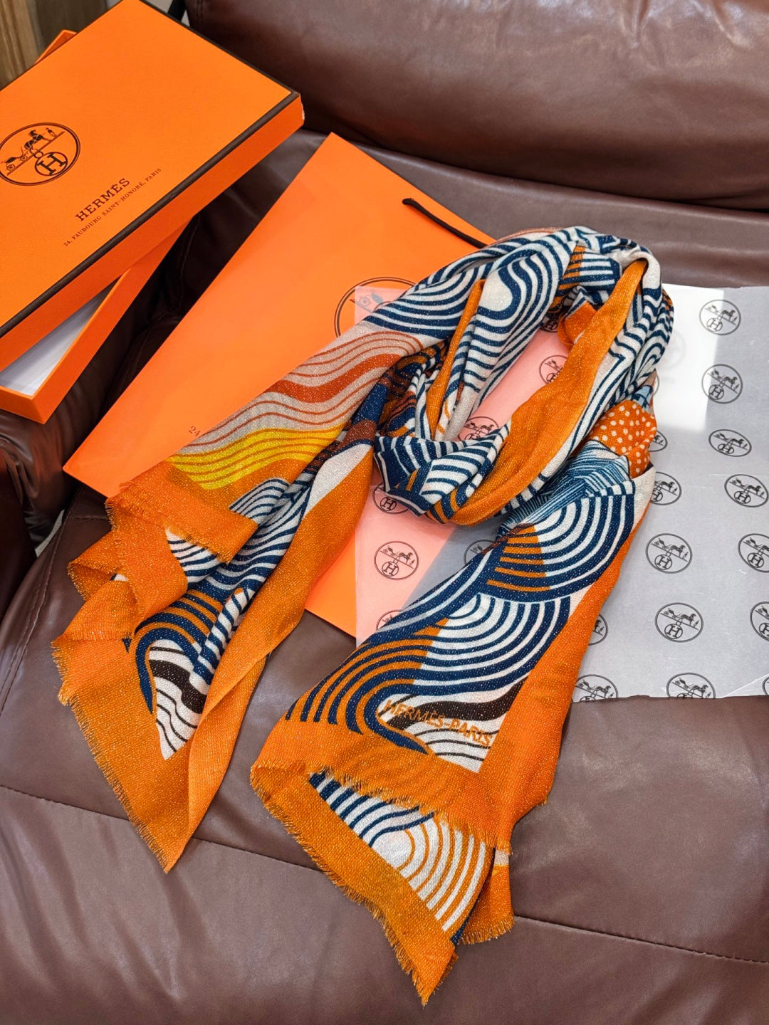 HM 25s Scarf 140cm Orange Black Cashmere 976203